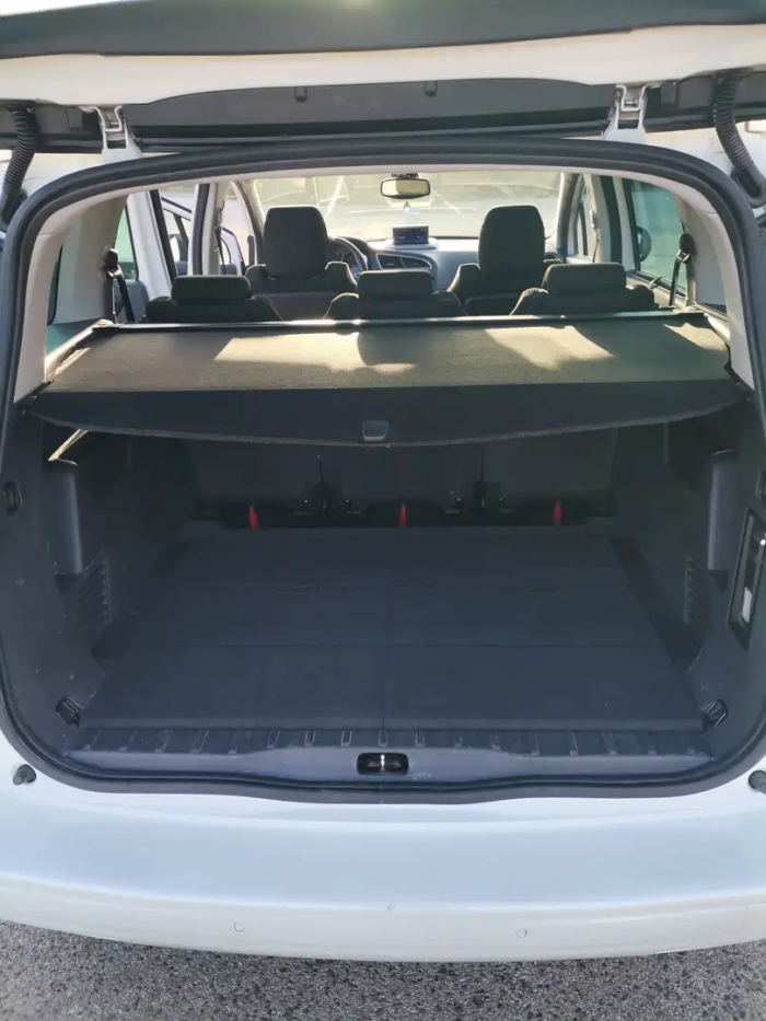 2010 Peugeot 5008 2.0HDI Sport Pack - Image 9