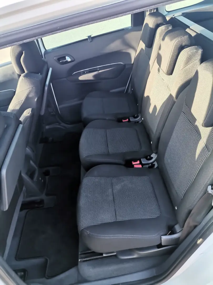 2010 Peugeot 5008 2.0HDI Sport Pack - Image 10