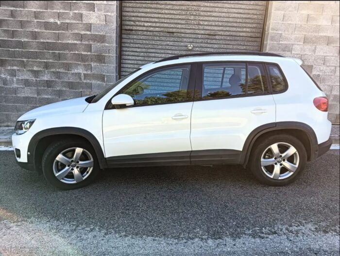 2014 Volkswagen Tiguan 2.0TDI BMT Cross 4×2 110 - Image 4