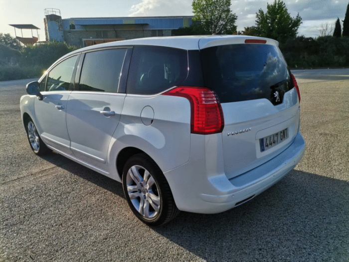 2010 Peugeot 5008 2.0HDI Sport Pack - Image 4