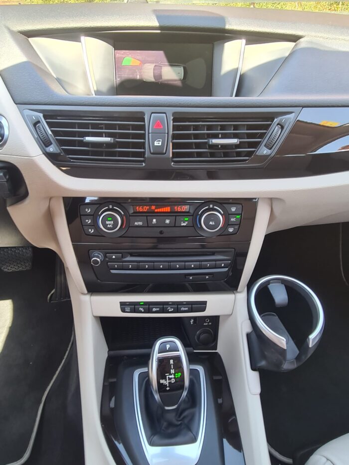 2013 BMW X1 xDrive 18dA - Image 16