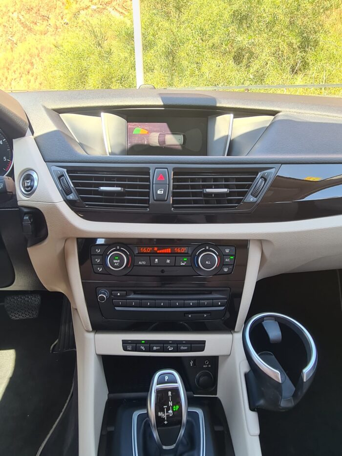 2013 BMW X1 xDrive 18dA - Image 17