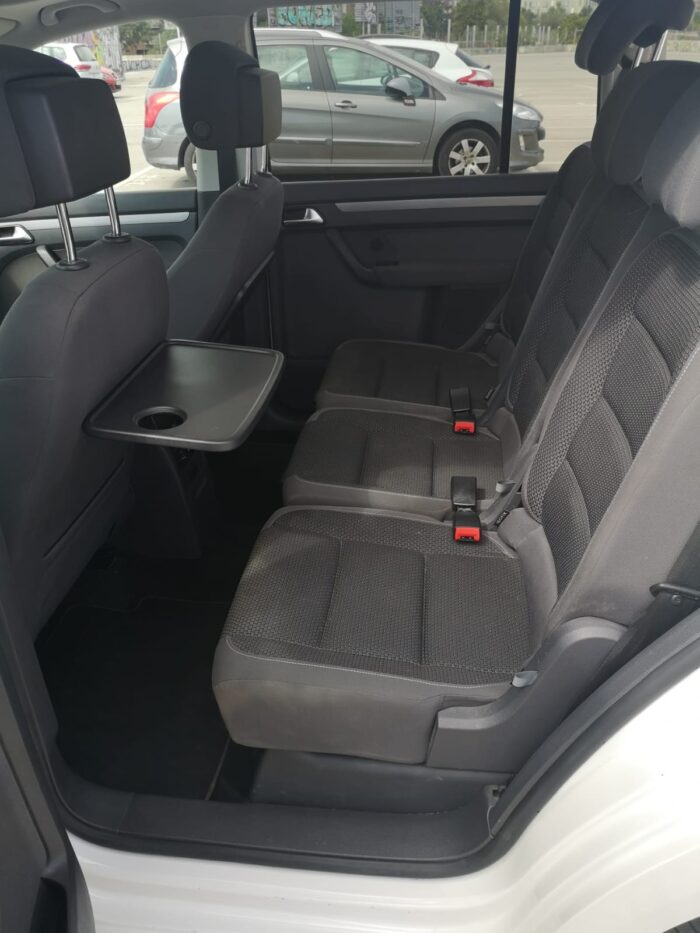 2013 Volkswagen Touran 2.0TDI Advance BMT - Image 14