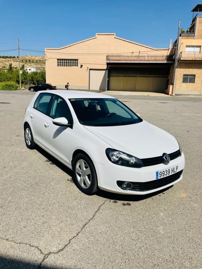 2012 Volkswagen Golf Variant 1.6 TDI - Image 13