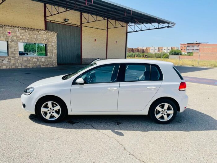 2012 Volkswagen Golf Variant 1.6 TDI - Image 12