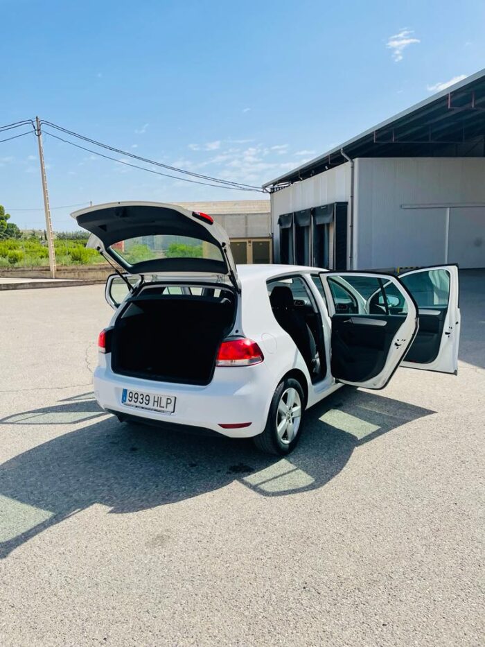 2012 Volkswagen Golf Variant 1.6 TDI - Image 9