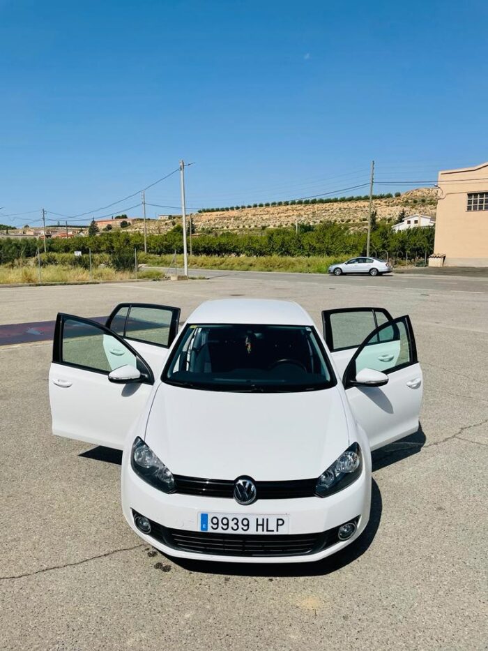 2012 Volkswagen Golf Variant 1.6 TDI - Image 8