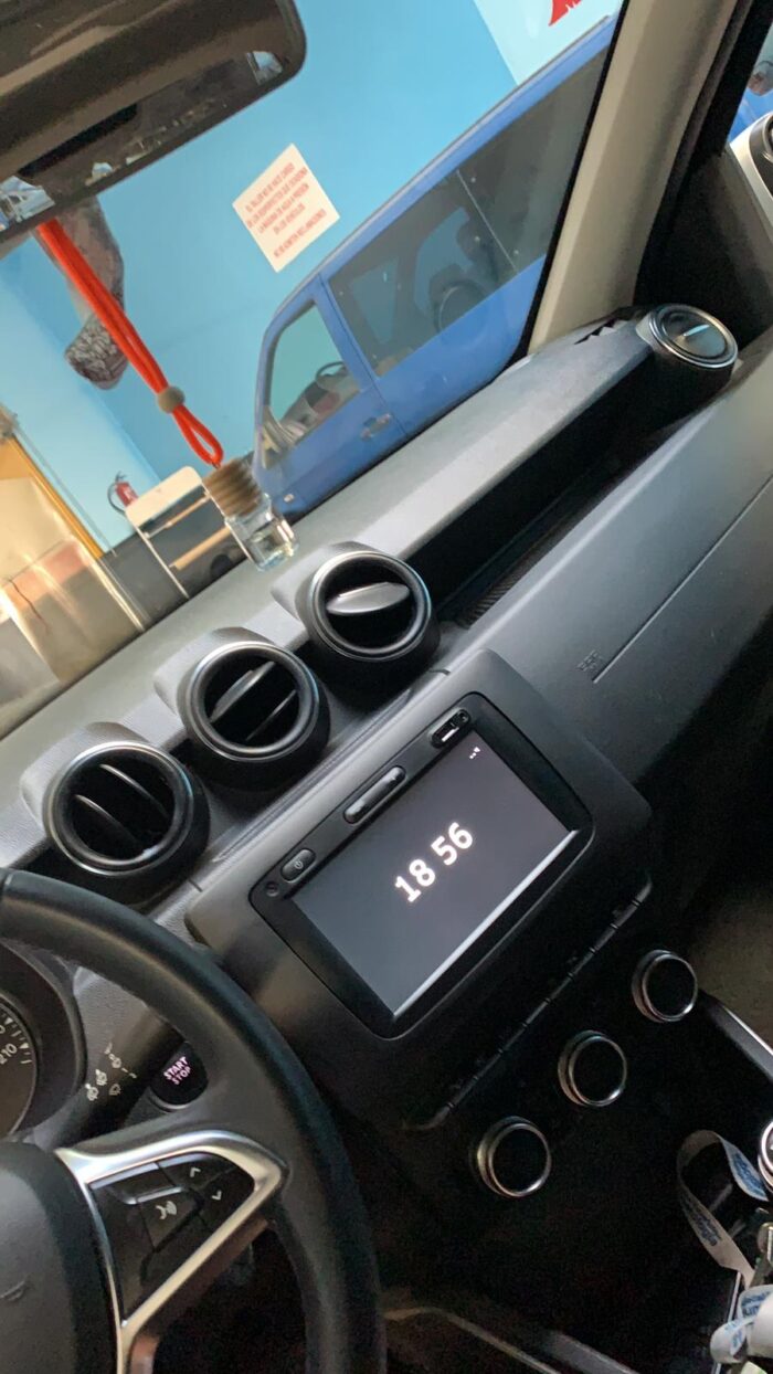 2018 DACIA Duster 1.2 TCE Prestige 4×4 - Image 14