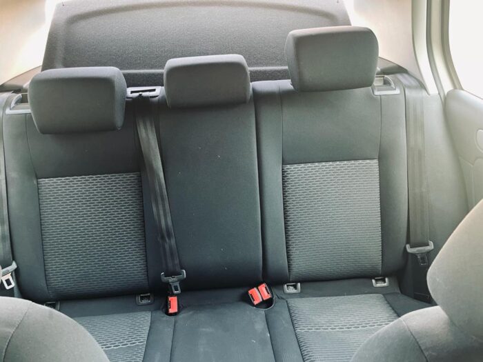 2012 Volkswagen Golf Variant 1.6 TDI - Image 23