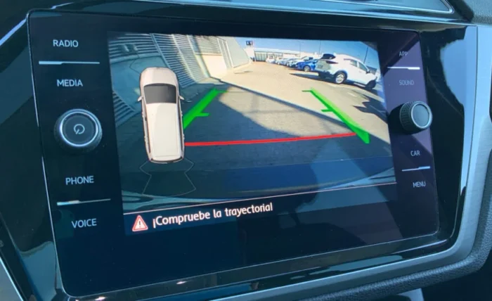 2019 Volkswagen Touran - Image 3