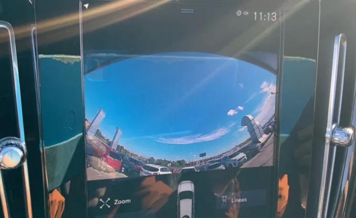 2020 Volvo XC40 - Image 14