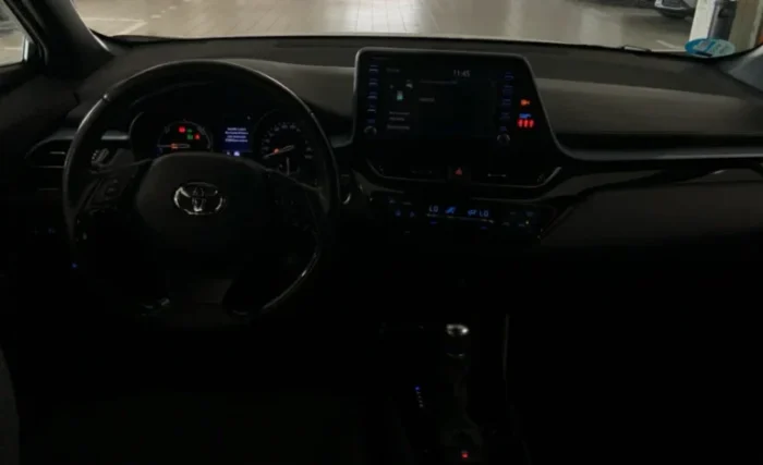 2021 Toyota C-HR - Image 15
