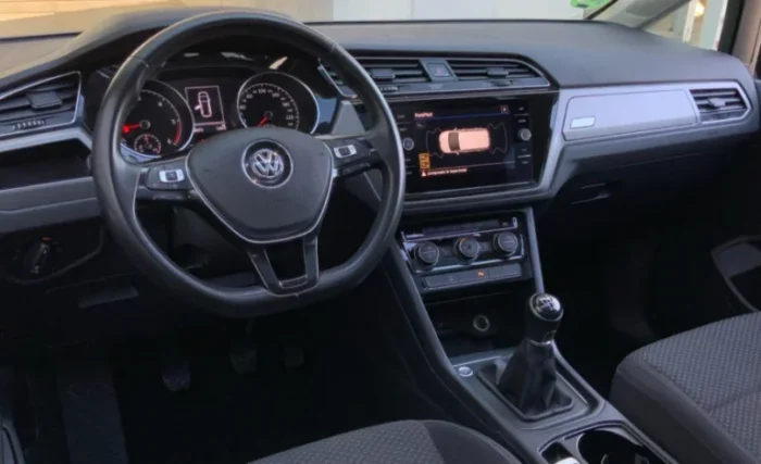 2019 Volkswagen Touran - Image 11