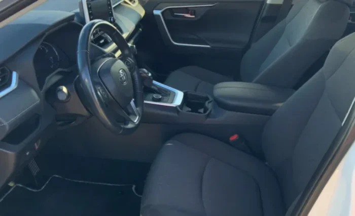 2021 Toyota Rav4 - Image 16