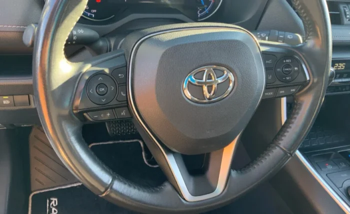 2021 Toyota Rav4 - Image 12