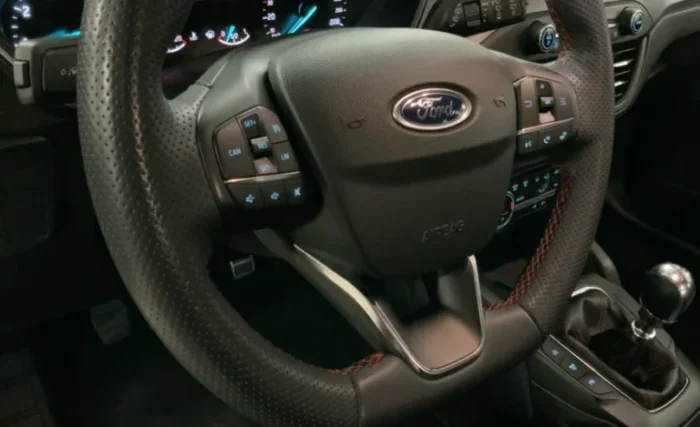 2022 Ford Focus - Image 17