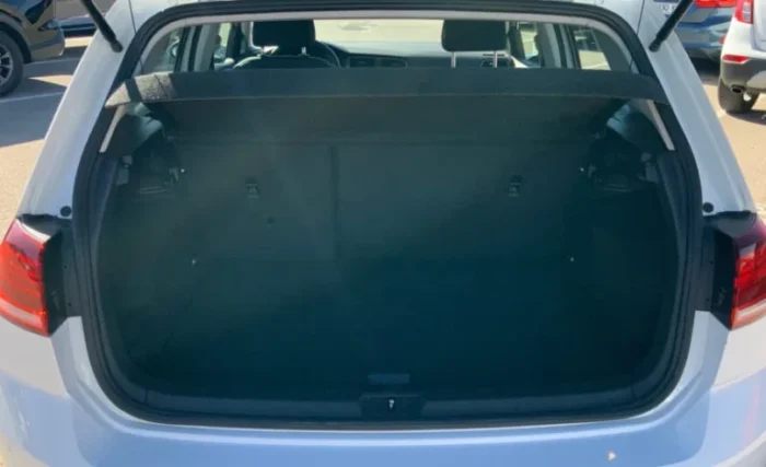 2020 Volkswagen Golf - Image 9
