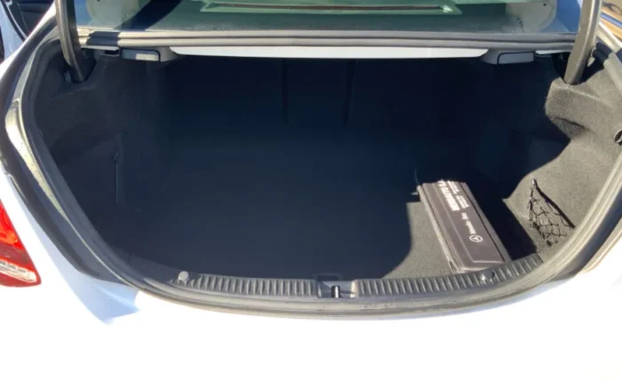 2019 Mercedes-Benz C200 - Image 21