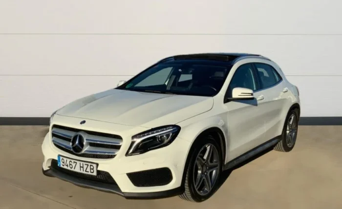 2014 Mercedes-Benz GLA 220