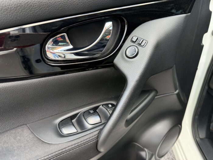 2015 Nissan Qashqai 1.2 Dgi Tekna Sport - Image 14