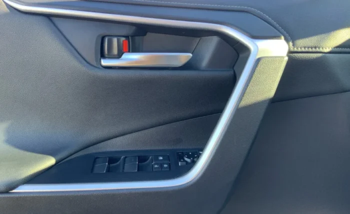 2021 Toyota Rav4 - Image 21