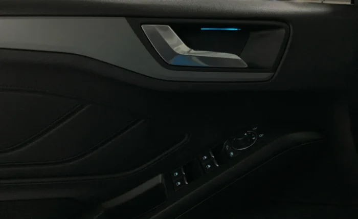 2022 Ford Focus - Image 20
