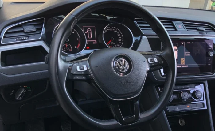 2019 Volkswagen Touran - Image 23