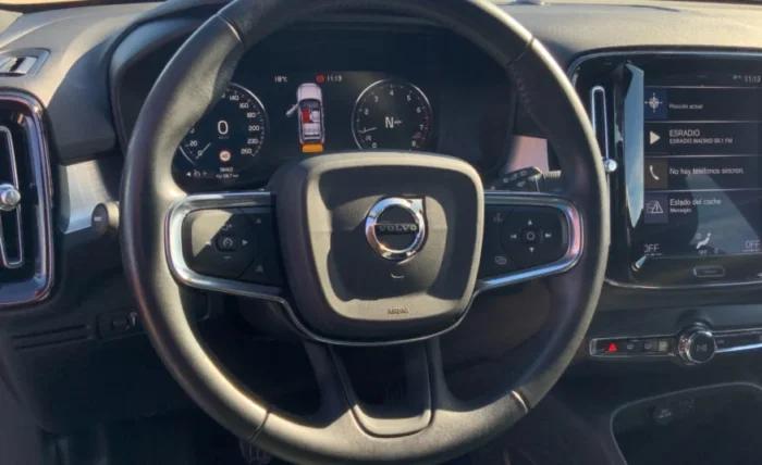 2020 Volvo XC40 - Image 22