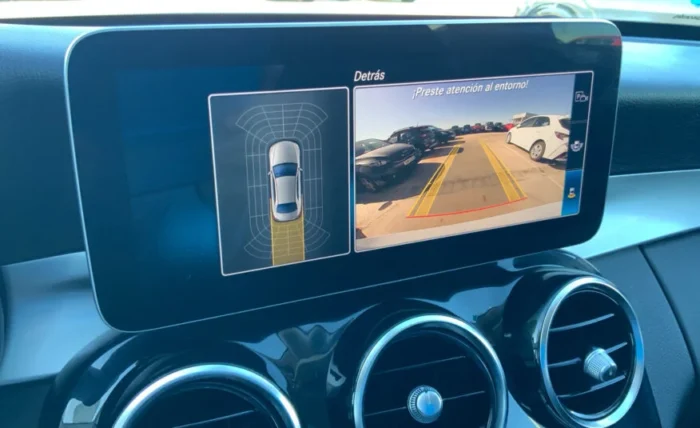 2019 Mercedes-Benz C200 - Image 29