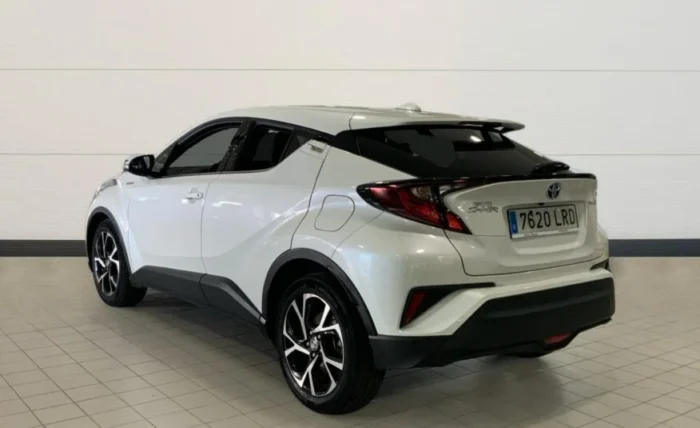 2021 Toyota C-HR - Image 2