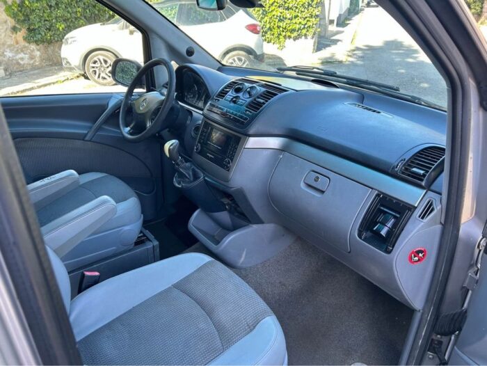 2009 Mercedes Viano TREND 2.2 CDI - Image 4