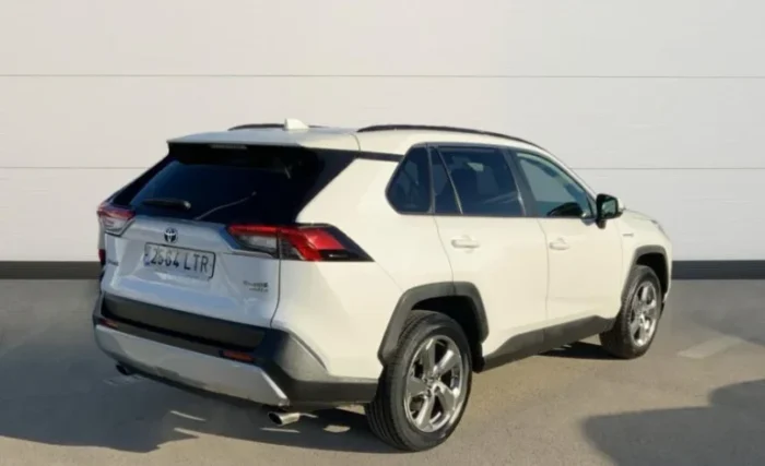 2021 Toyota Rav4 - Image 3