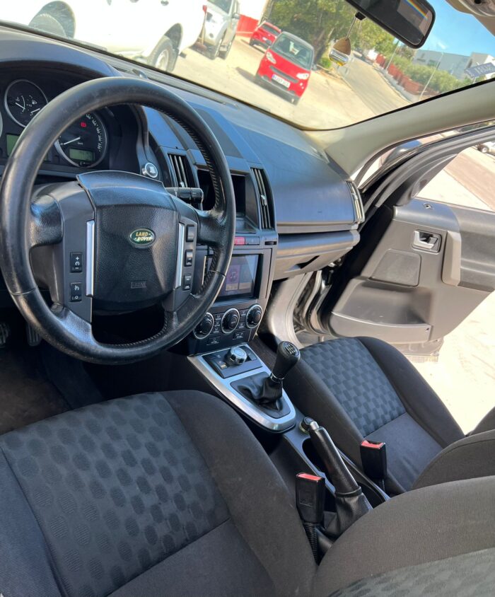 2009 Land Rover Freelander II 2.2 - Image 10