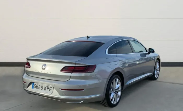 2018 Volkswagen Arteon - Image 3