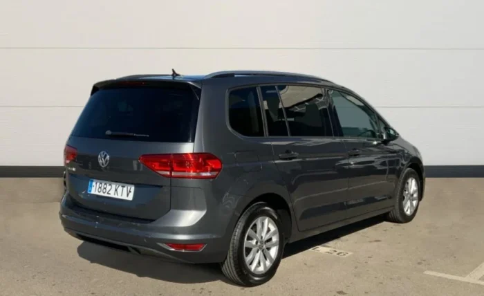 2019 Volkswagen Touran - Image 5