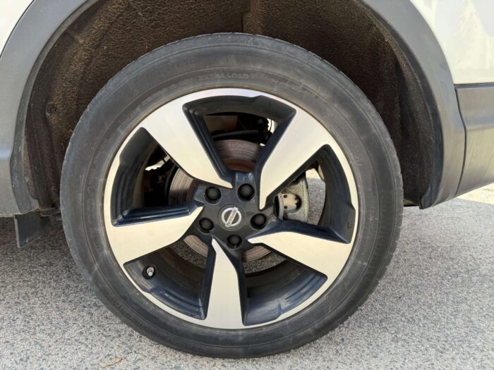 2015 Nissan Qashqai 1.2 Dgi Tekna Sport - Image 8