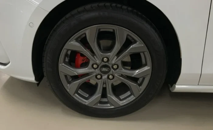 2022 Ford Focus - Image 6