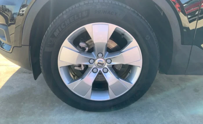 2020 Volvo XC40 - Image 8