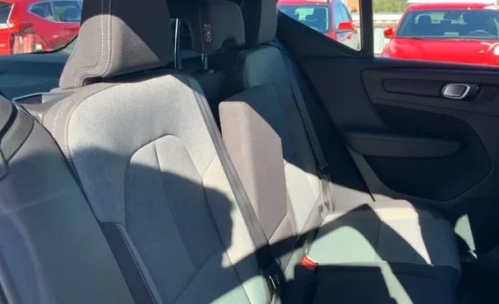 2020 Volvo XC40 - Image 9