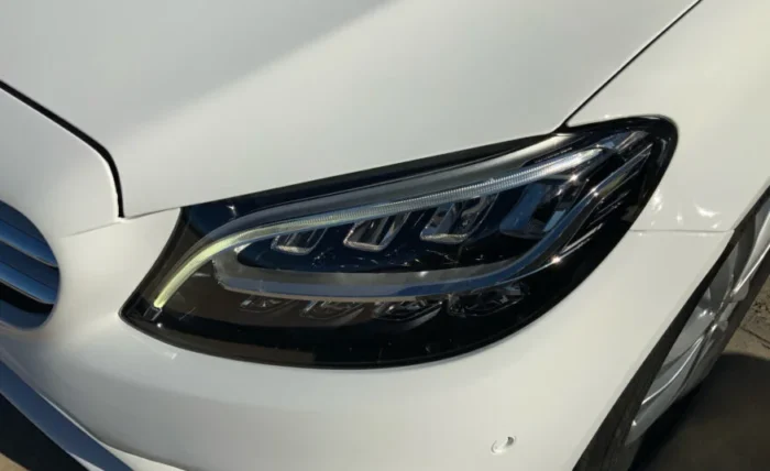 2019 Mercedes-Benz C200 - Image 9