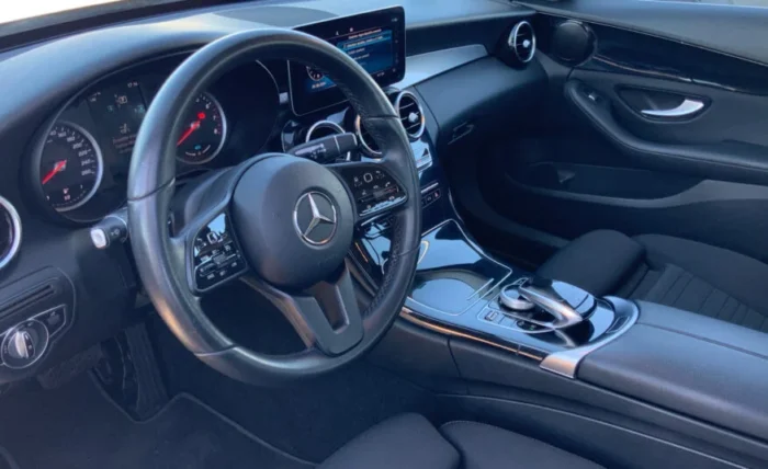2019 Mercedes-Benz C200 - Image 10