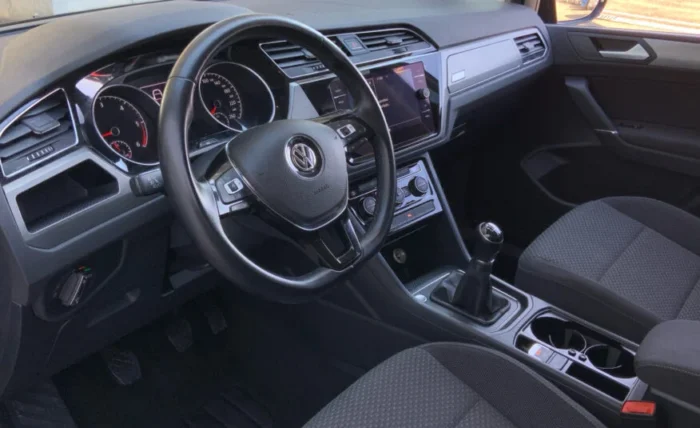2019 Volkswagen Touran - Image 10