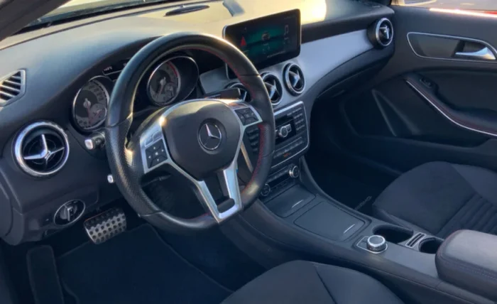 2014 Mercedes-Benz GLA 220 - Image 11