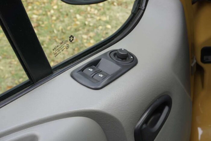 2008 Renault Trafic 2.0dCi - Image 11